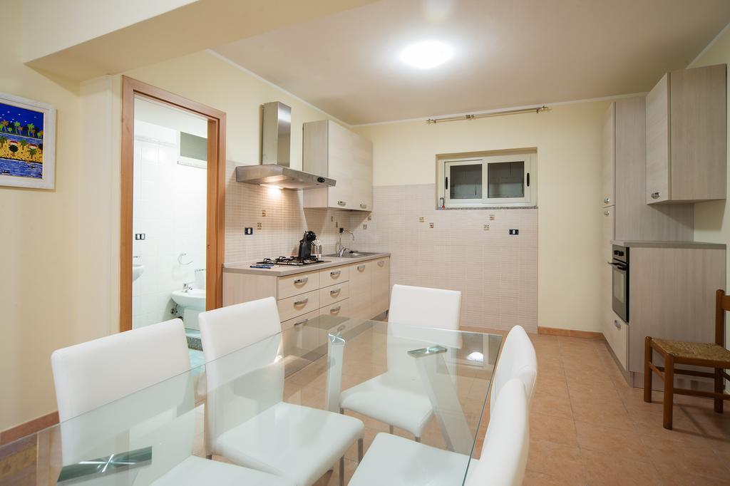Appartement Milly House à Letojanni Extérieur photo